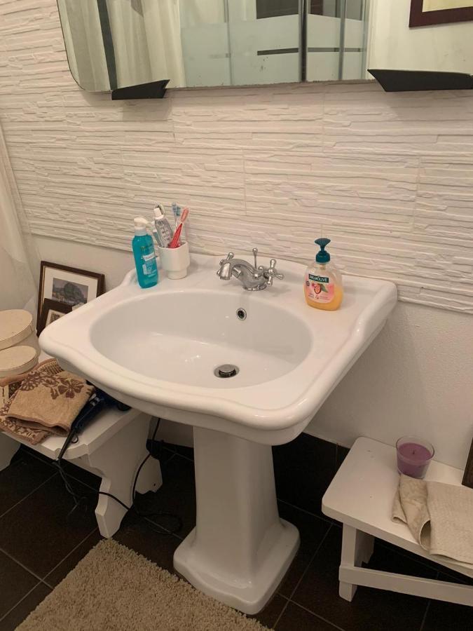 Casa Caterina In Centro Apartman Sindia Kültér fotó
