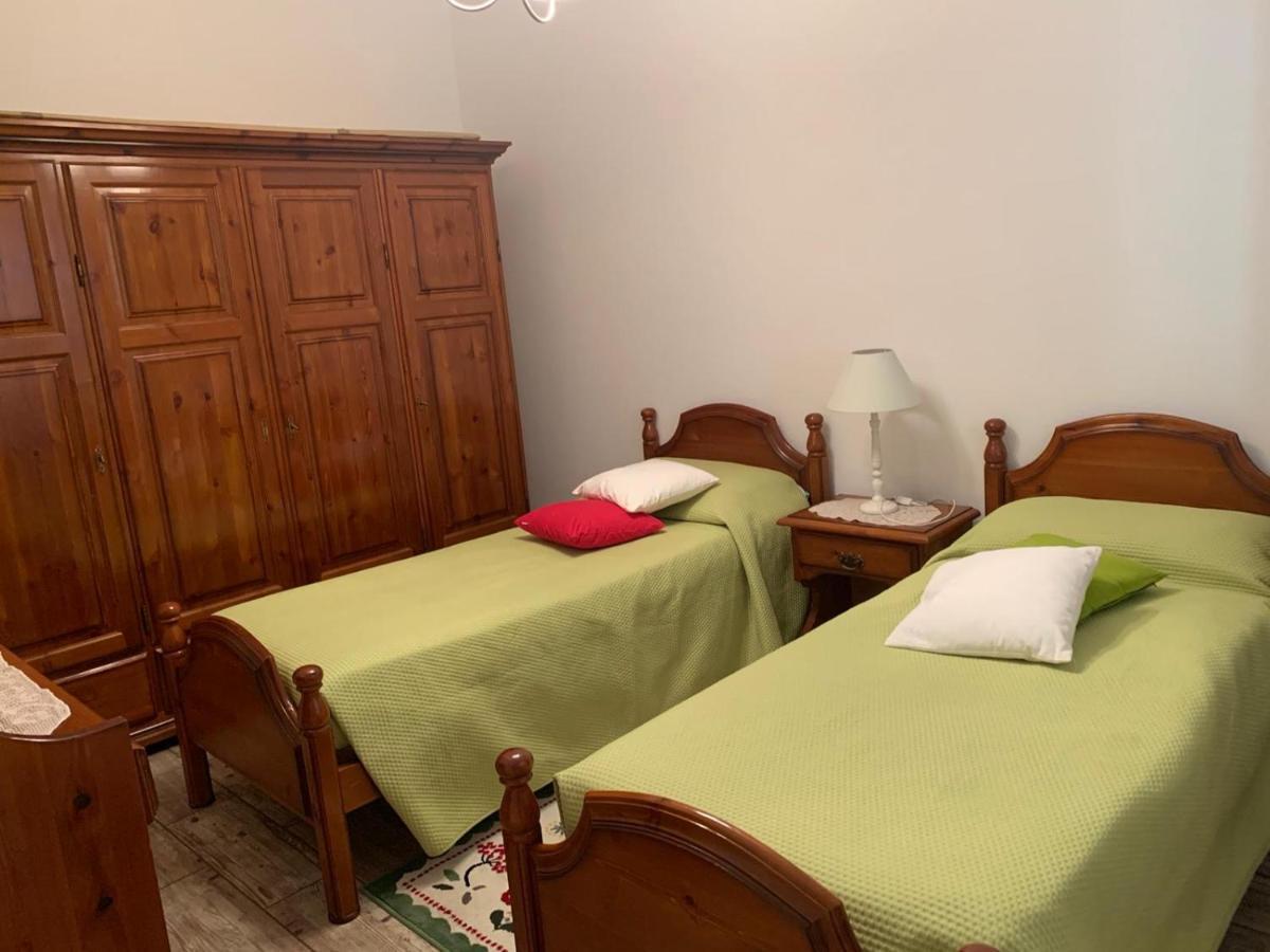 Casa Caterina In Centro Apartman Sindia Kültér fotó