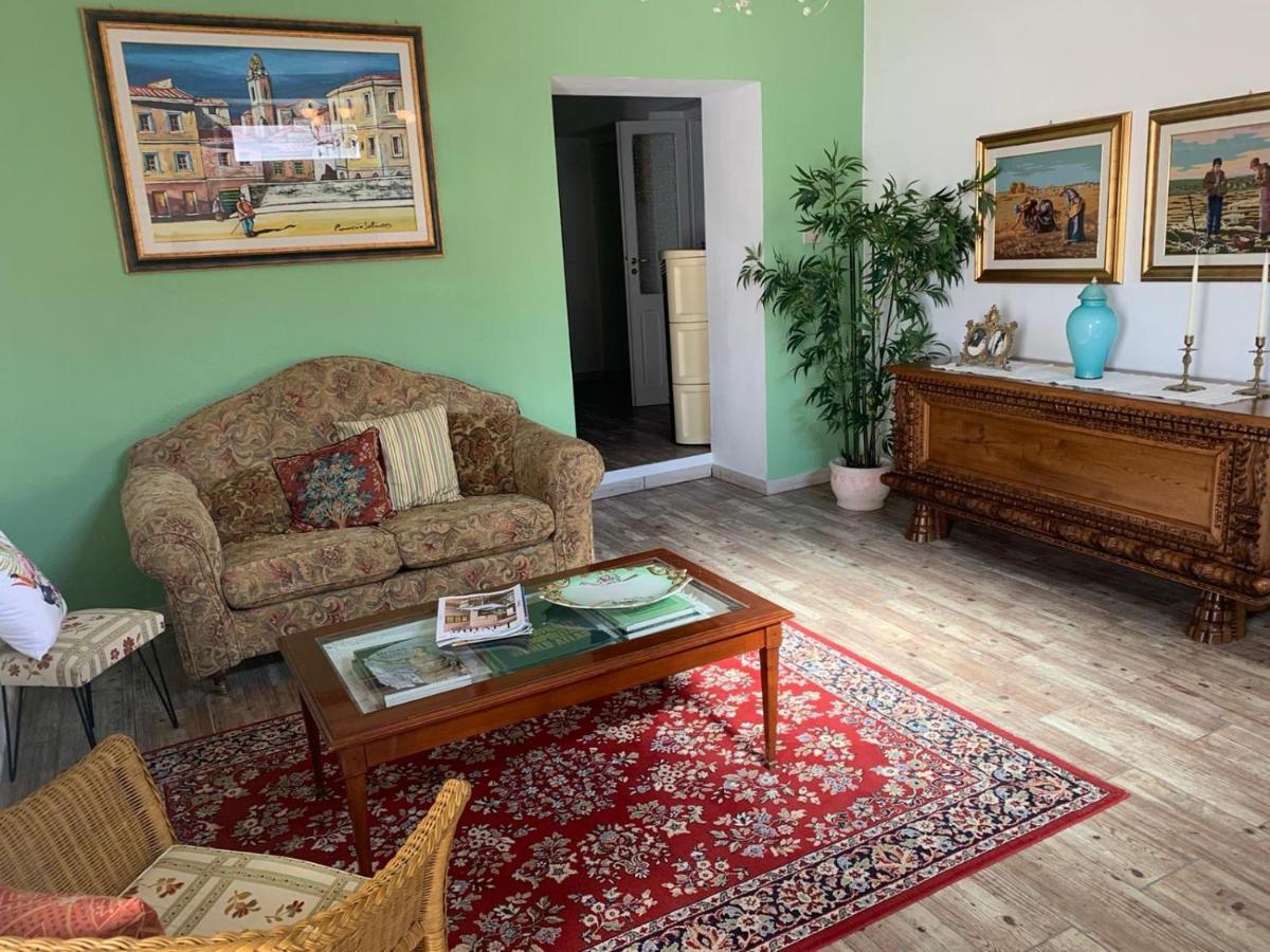 Casa Caterina In Centro Apartman Sindia Kültér fotó